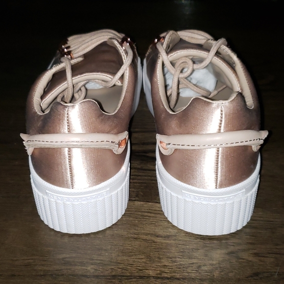 Kendall + Kylie Rae 3 Rose Gold Satin Platform Sneaker 7.5 - Picture 11 of 17